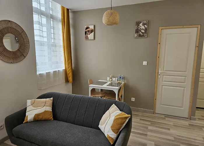 Chez Home